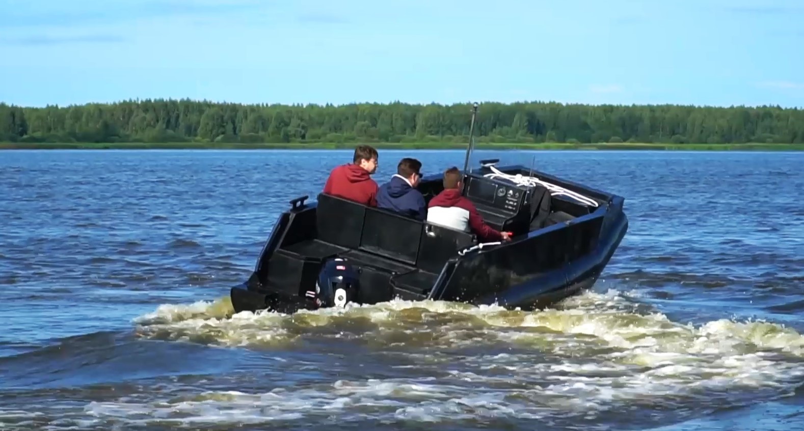 Лодки из ПНД: купить морские, экспедиционные и другие модели от "Курсор"